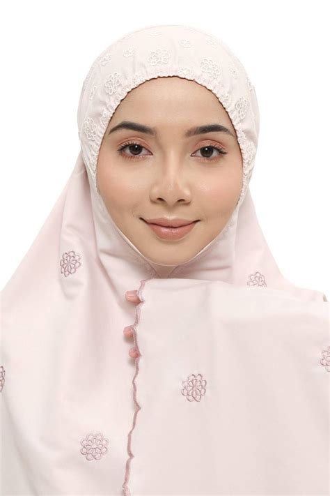 Telekung Siti Khadijah Broderie Izzara Nude Pink Women S Fashion