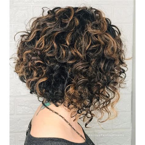 29 Most Flattering Hairstyles For Short Curly Hair To Perfectly Shape Your Curls Hairstyles Vip