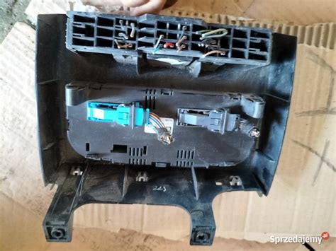 Panel nawiewu klimatyzacji OPEL ZAFIRA A LIFT 24439584 Kamień Kolonia