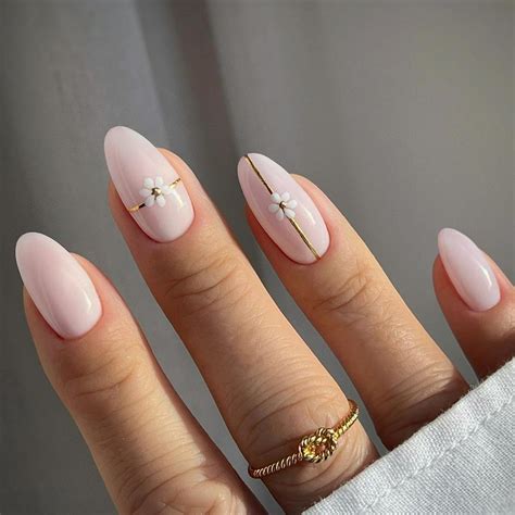 Pcs Glossy Medium Oval Fake Nails Nude Small Floral Three