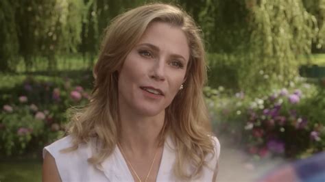 Julie Bowen Reacts To Her Famous Happy Gilmore Lingerie Scene And Its Big Return In The Sequel