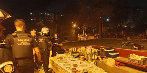 Los vecinos se quejan del ruido y la Policía se encuentra a 200