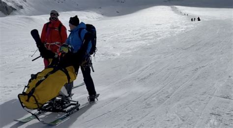 video Tétraplégique Tony Moggio descend en tandem ski l