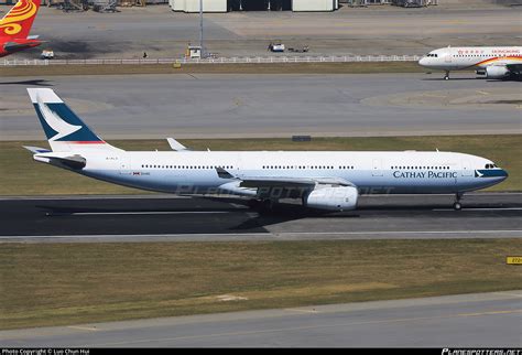 B HLS Cathay Pacific Airbus A330 343 Photo By Luo Chun Hui ID 921254