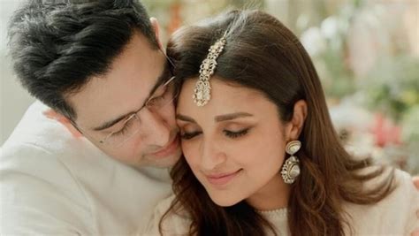 Parineeti Chopra, Raghav Chadha engaged; actor flaunts massive diamond ...