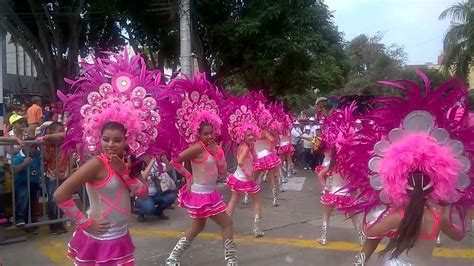 ESTRELLITAS DEL CARNAVAL CARNAVAL DE LOS NIÑOS COLEGIO MARIE POUSSEPIN