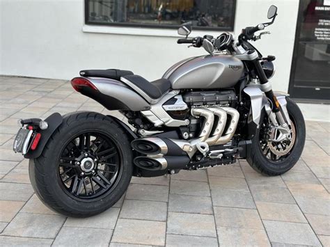 2024 Triumph Rocket 3 R Matte Silver Ice Pansy Beatrice