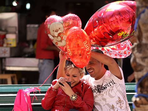 Profeco Pide A Consumidores Cuidar Su Bolsillo En San Valentin Dinero