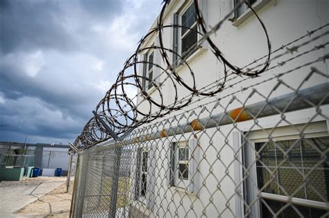 Chickenpox cases detected at prison - Cayman Compass