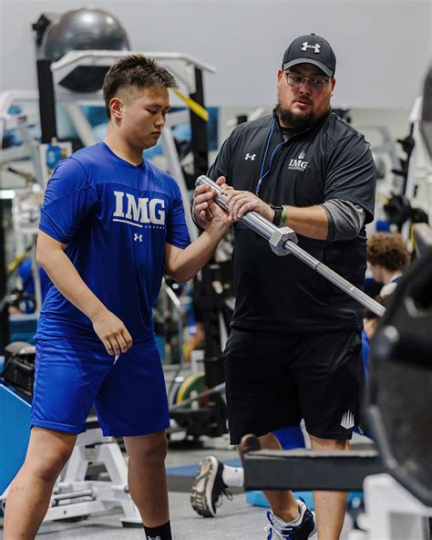 Football Camps - Football Training | IMG Academy