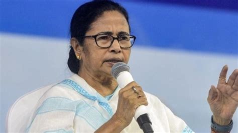 Mamata Banerjee loses cool at govt event, stops address midway, raps ...