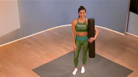 10 Min Foam Rolling Upper Body Peloton Stretching Classes