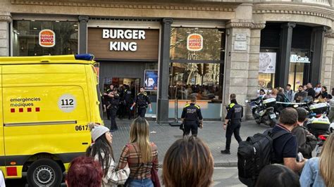 Un ferit crític després d un apunyalament a la Rambla