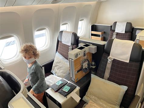 Review Swiss 777 Business Class Zurich Los Angeles Live And Lets Fly