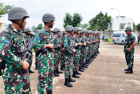 Danyonmarhanlan Iv Dan Rombongan Hadiri Upacara Hut Ke Yonif