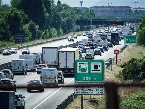 Traffico Autostrade Aggiornamenti Del Agosto Sabato Da Bollino