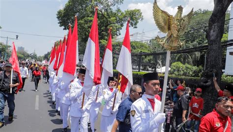 Potret Perjalanan Ganjar Mahfud MD Untuk Daftar Pilpres 2024