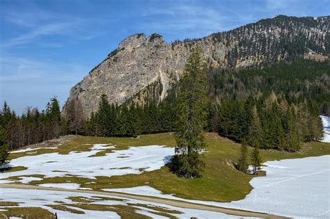 Premium Photo Mountain Hochfelln Seen From Eschlmoos Chiemgau