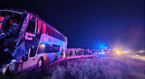 Foto Accident Cu De Victime N Rom Nia Coliziune Ntre Un Autobuz