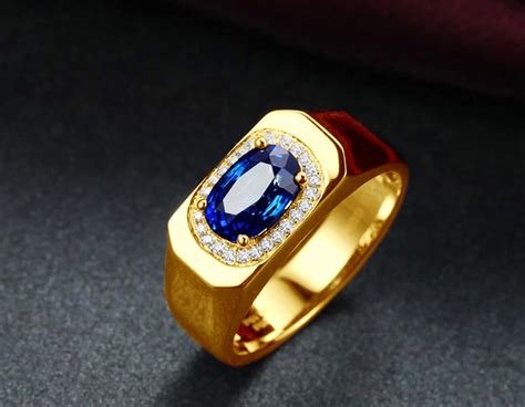 Chevalière Homme Or jaune Saphirs diamants 2 17ct Gents gold ring