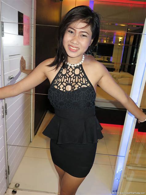 Adorable Asian Brunette Win Getting Naked And Spreading Her Pussy Porn Pictures XXX Photos Sex