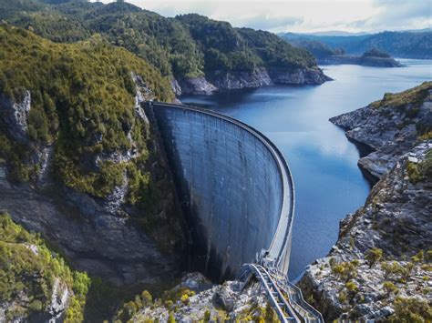 Hydroelectric Energy: Advantages and Disadvantages