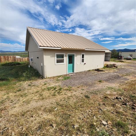 2 Peters Ln, Alpine, TX 79830 - House Rental in Alpine, TX | Apartments.com