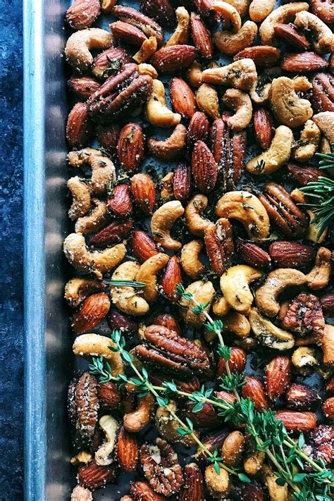 Rosemary Thyme Spiced Nuts | a farmgirl's dabbles