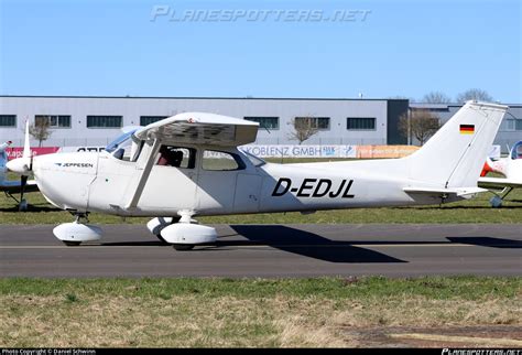 D EDJL Private Reims Cessna F172M Skyhawk Photo By Daniel Schwinn ID