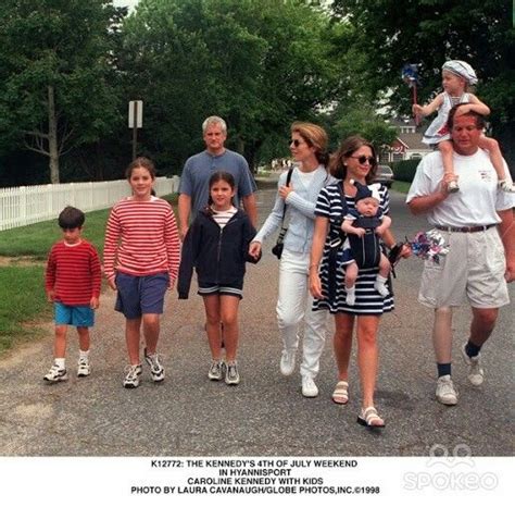 1998 - Caroline Kennedy With Her Family & Some Friends On The 4th Of July In Hyannis Port ...