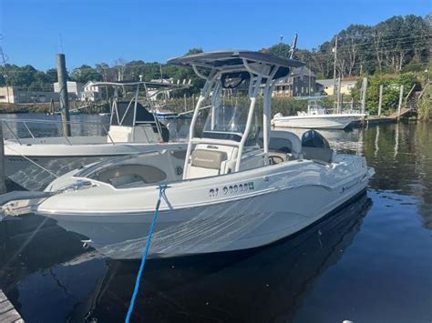 Used Crownline Cc Finseeker Stonington Boat Trader