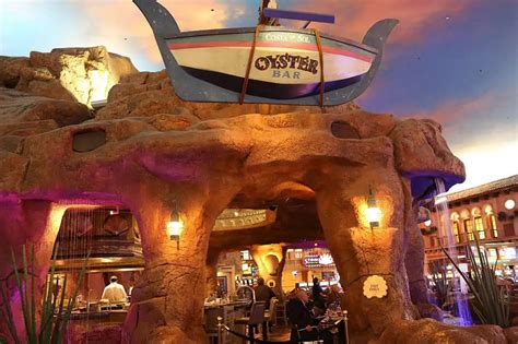 The 9 Best Oyster Bars In Las Vegas In 2023