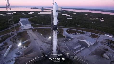 Spacex Launches Gps Satellite From Cape Canaveral Spacex Falcon 9