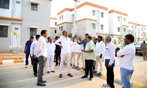 Harish Rao Inaugurates 2bhk Units In Siddipet