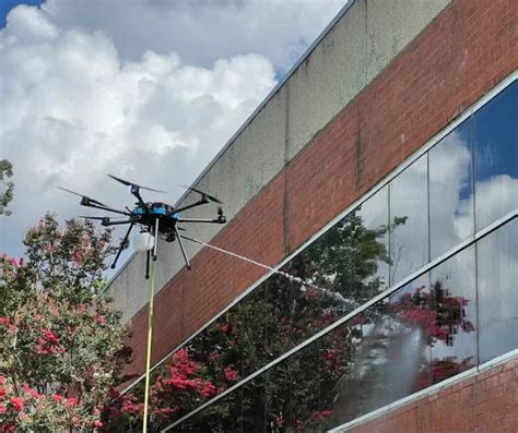 Uav Unmanned Aerial Vehicle Wall Window Cleaning 1100 Feet High Washing