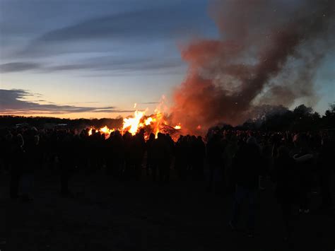 Osterfeuer Freiwillige Feuerwehr Berlin Gatow