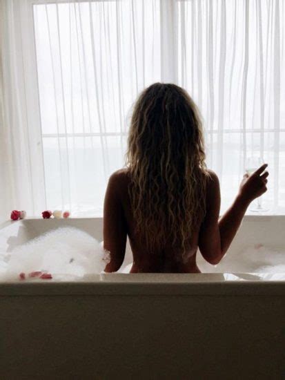 Lucie Donlan Nude Pics LEAKED Masturbation Porn Scandal Planet