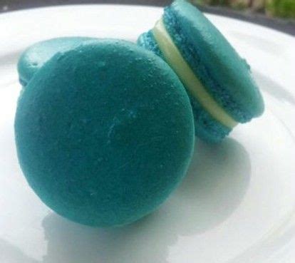 teal macarons | Macarons, Tiered cakes, Just desserts