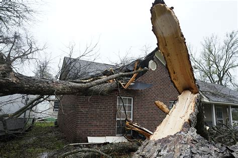 Tornadoes Damage Homes In Texas Mississippi CGTN