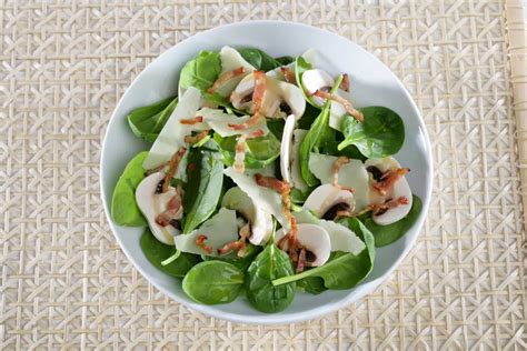 Ensalada de espinacas y parmesano Gurmé