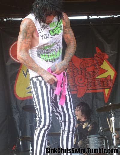 Someone Threw A Bra Up When Ronnie Was Done And He Tumbex