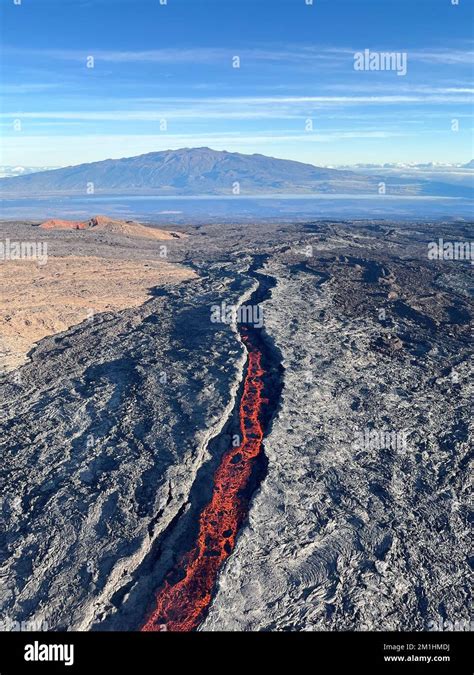 Mauna Loa Hawaï États Unis 9th Décembre 2022 Image Aérienne Du Canal De Lave émis à Partir