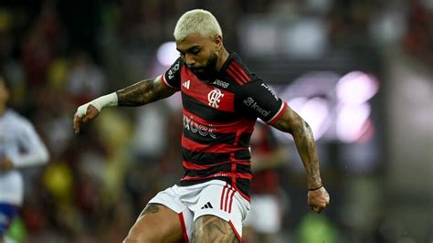 Tite Esbo A Flamengo Gabigol Titular Para Jogo De Hoje Contra O