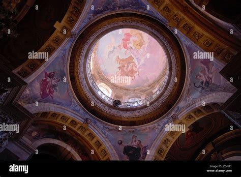 Painting In The Great Hall Hi Res Stock Photography And Images Alamy