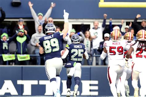 2021 NFL Season Winners And Losers From Seahawks 30 49ers 23 Field Gulls