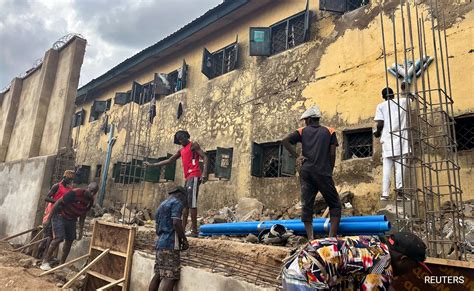 Over Inmates Escape After Rain Damages Nigerian Prison