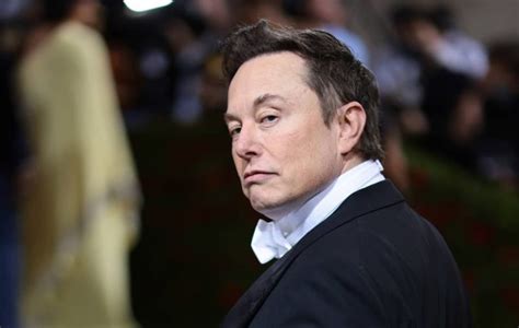 イーロン・マスク、8兆円の巨額報酬を無効とする訴訟をメタル・バンドのドラマーが起こしたことが明らかに Nme Japan