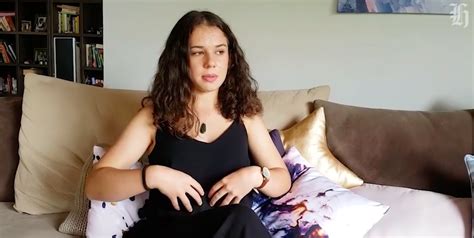 Teen Who Almost Died Of Toxic Shock Syndrome From A Tampon Shares Her