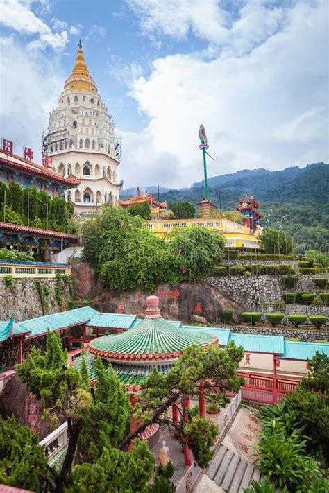 Buddhist Temple Of Supreme Bliss Kek Lok Si In Penang Stock Photo