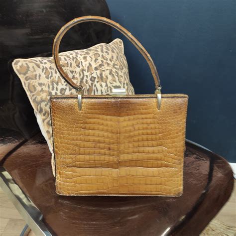 Sac De Dame Vintage En Cuir Croco Marron Clair Le Palais